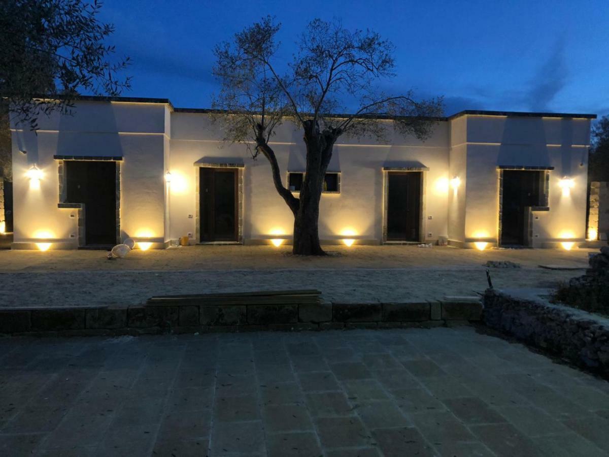 Le Tre Colonne Bed & Breakfast Melendugno Dış mekan fotoğraf