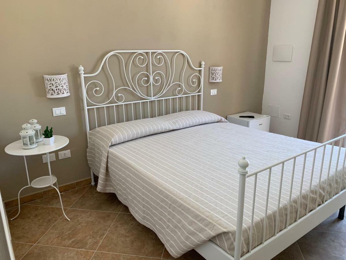 Le Tre Colonne Bed & Breakfast Melendugno Dış mekan fotoğraf